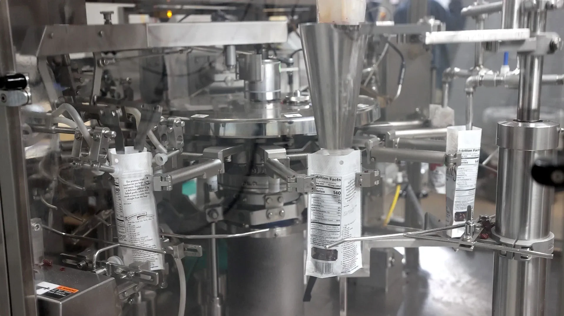 automatic filling stand up pouches